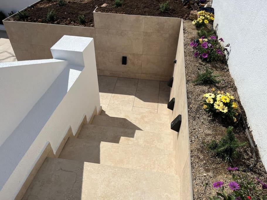 Lux Spa 2 Barcelona Vallirana Exteriör bild